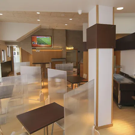 Hotel Esplugues 2*