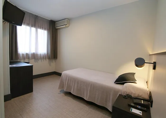 Hotel Esplugues 2*
