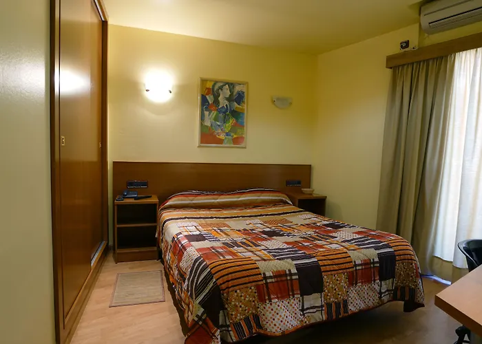 Hotel Esplugues 2*